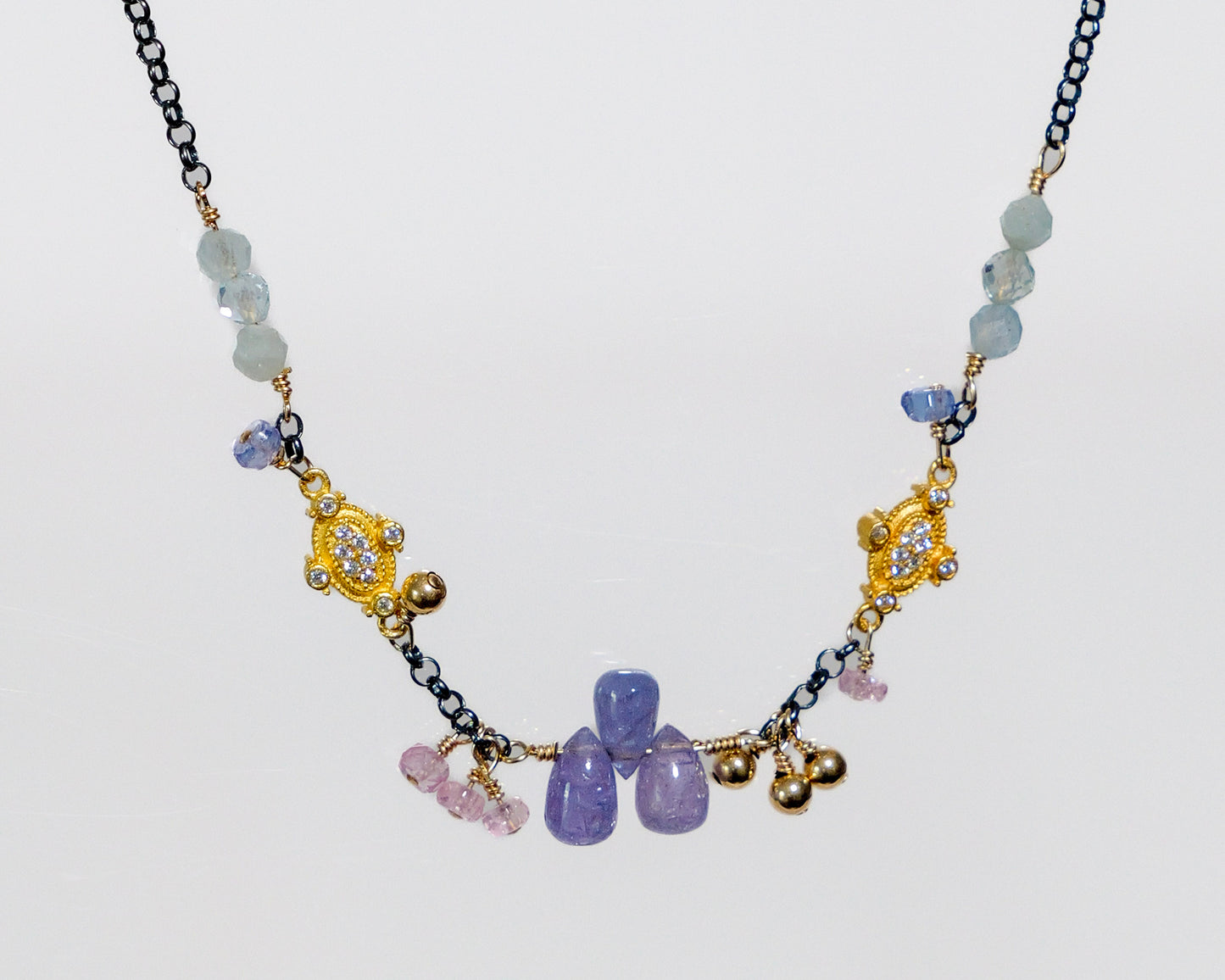 center panel chain necklace