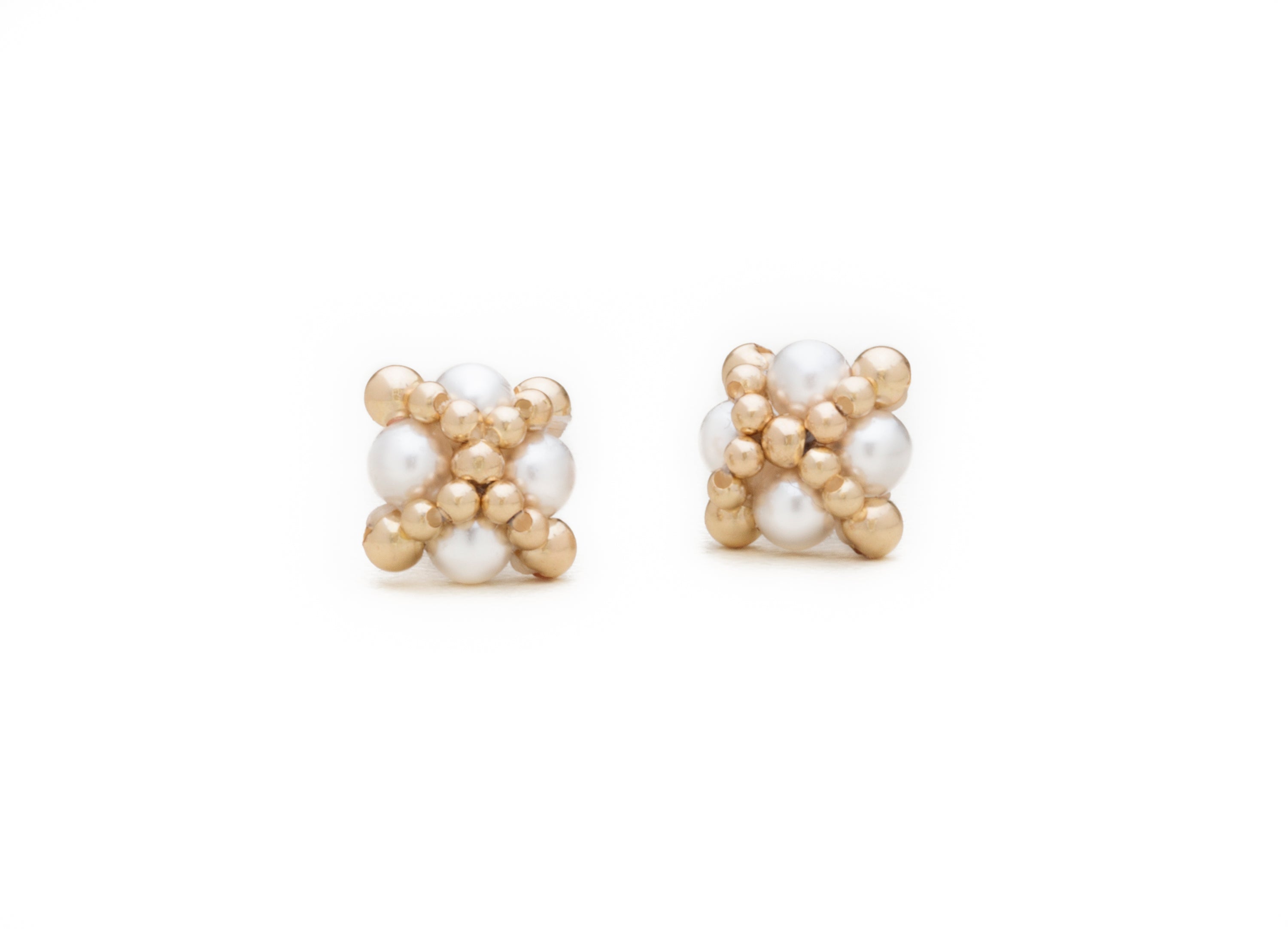 Clover Studs, Pearl