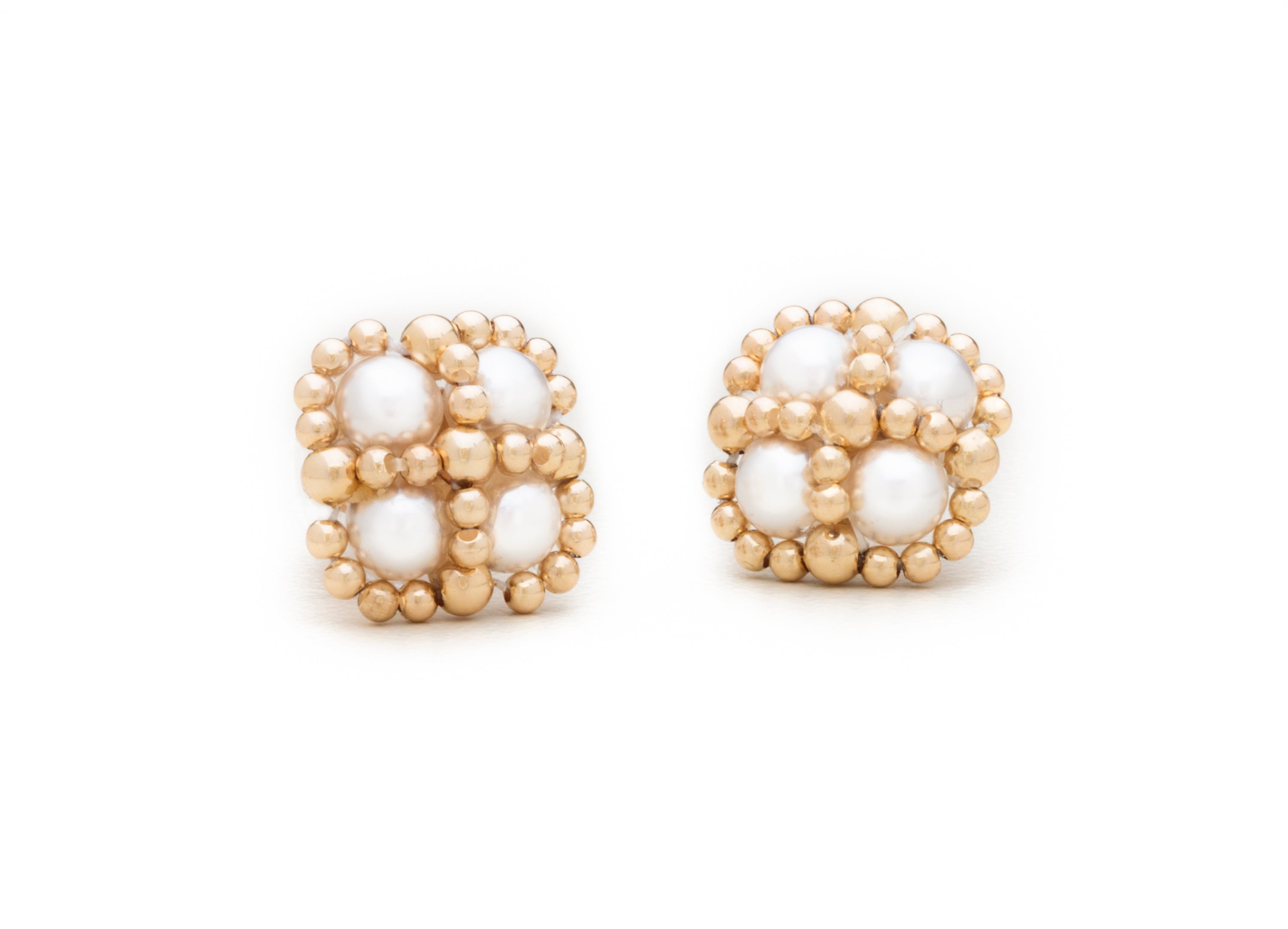 Enhanced Clover Studs, Pearl